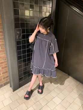 omotemaruさんの「【forksy.】フレアスリーブフリルメローオーバーサイズTシャツ」を使ったコーディネート