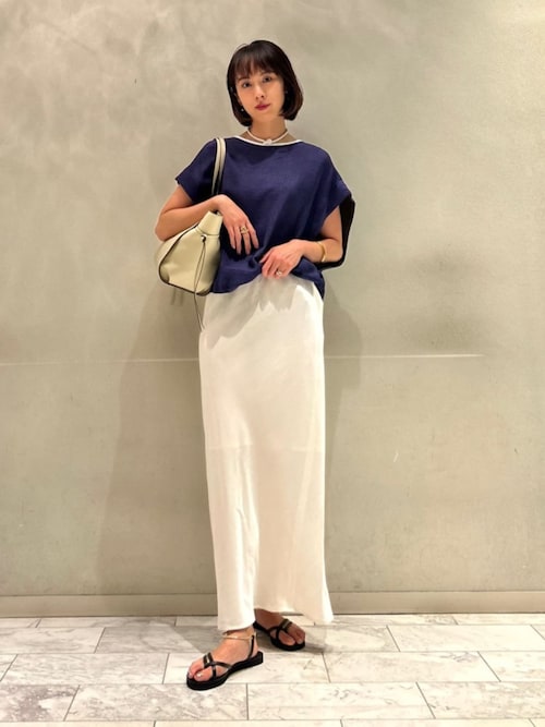 ソフトサテン エラスティックストレート スカート ソフトサテン エラスティックストレート スカート（スカート