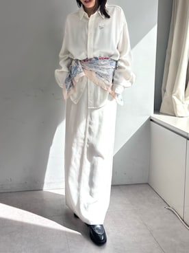「Omekashi（オメカシ）の刺繍セルロースソフトオーバーシャツ（シャツ/ブラウス、ホワイト系）」を使った、Sayakaさん（レディース・161cm）の春コーディネート