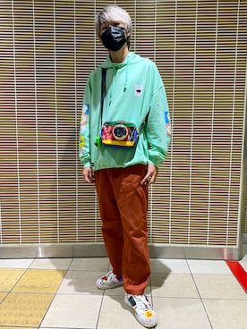 「RIPNDIP（リップンディップ）のアイテム」を使った、TAIYOさん（メンズ・174cm）の秋コーディネート