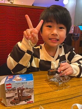 「H&M（エイチ・アンド・エム）のアイテム（スウェット）」を使った、reiko69696さん（キッズ・120cm）の冬コーディネート