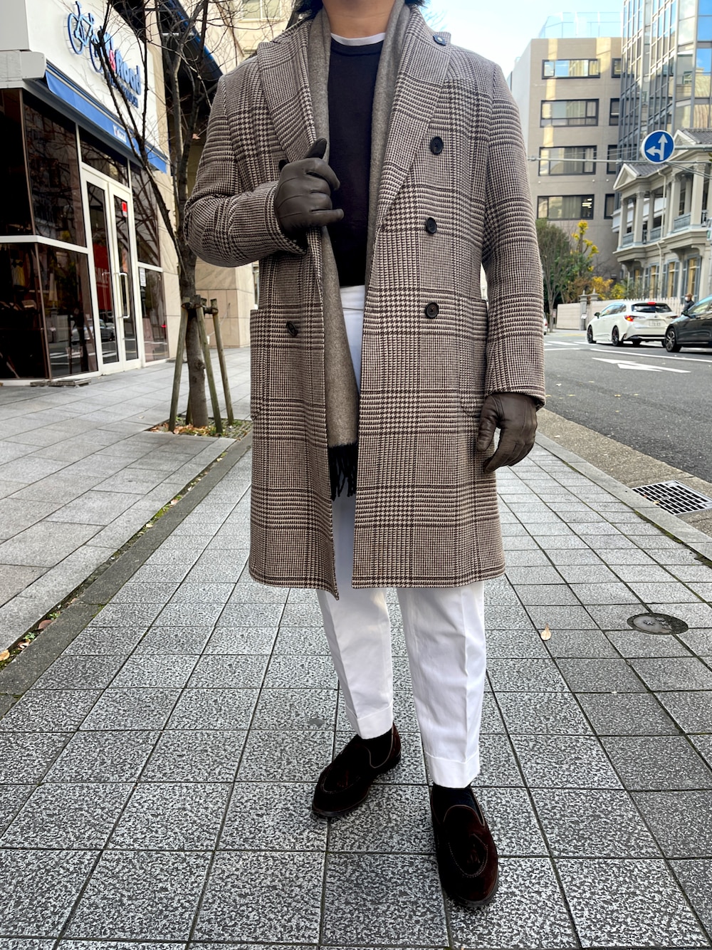 LARDINIのチェスターコート（ブラウン系）を使った人気ファッション