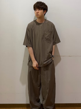 「ITEMS URBANRESEARCH（アイテムズ アーバンリサーチ）の『接触冷感/撥水/イージーケア/UVカット』タスランナイロンクルーネックドロストTシャツ（Tシャツ/カットソー、ベージュ系）」を使った、yukiさん（メンズ・167cm）の夏コーディネート