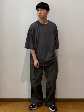 「ITEMS URBANRESEARCH（アイテムズ アーバンリサーチ）のワイドフィットショートスリーブポンチTシャツ（Tシャツ/カットソー、グレー系）」を使った、yukiさん（メンズ・167cm）の夏コーディネート