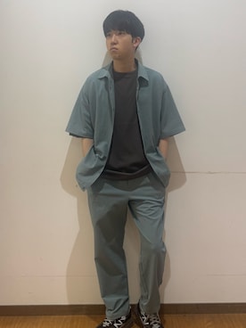「ITEMS URBANRESEARCH（アイテムズ アーバンリサーチ）の『接触冷感/イージーケア/吸水速乾/撥水/防汚』高機能シアサッカー イージートラウザー(楽着シリーズ)（その他パンツ、ブルー系）」を使った、yukiさん（メンズ・167cm）の春コーディネート