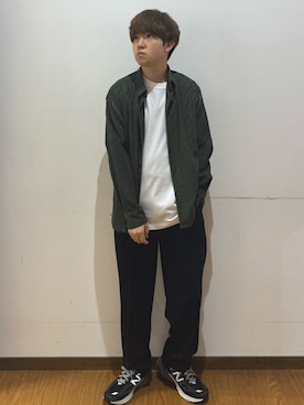 「ITEMS URBANRESEARCH（アイテムズ アーバンリサーチ）の接触冷感 TRテーパードスラックス（その他パンツ、ブラック系）」を使った、yukiさん（メンズ・167cm）の春コーディネート