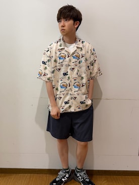 「ITEMS URBANRESEARCH（アイテムズ アーバンリサーチ）のサマーコーデュロイ イージーショーツ（その他パンツ、グレー系）」を使った、yukiさん（メンズ・167cm）の夏コーディネート