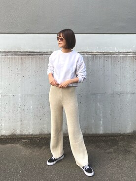 「GU（ジーユー）のアイテム（スウェット、ホワイト系）」を使った、yumeさん（レディース・163cm）の秋コーディネート