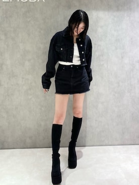 「EMODA（エモダ）のバルキープランプフィットブーツ（ブーツ）」を使った、白桃はるなさん（レディース・162cm）の秋コーディネート