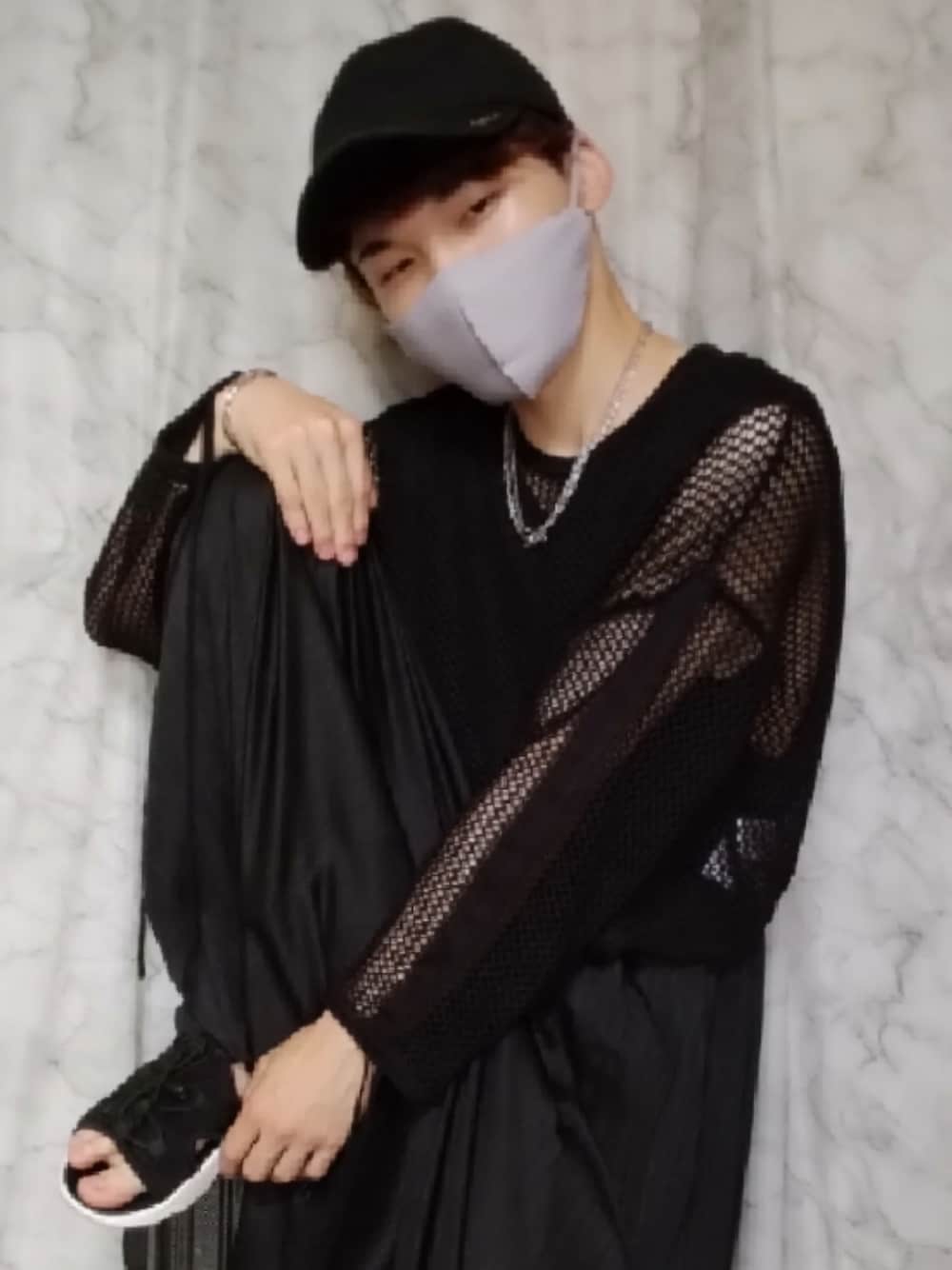 「GeeRA、夏コーデ、お出かけコーデ、おでかけコーデ、レディース男子、レディ男、ジェンダーレス、ジェンダーレス男子、ジェンダーレスコーデ、ジェンダーレス部」｜「GeeRAの2023 SS 袖シャーリングメッシュニット（ニット/セーター、ブラック系）」を使った、恋兎葉さん（骨格ウェーブ・メンズ・159cm）の夏コーディネートの1枚目の写真