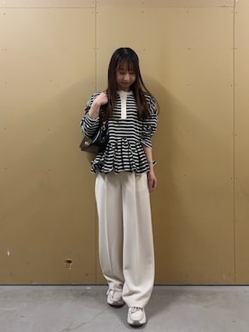 「fredy emue（フレディエミュ）の《ショルダーストラップ付き》ビンテージライクチェーンバッグ（ショルダーバッグ、ブラック系）」を使った、のんさん（レディース・151cm）の秋コーディネート