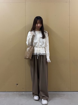 「fredy emue（フレディエミュ）のTRシャンブレーイージーパンツ（その他パンツ、ベージュ系）」を使った、のんさん（レディース・151cm）の秋コーディネート