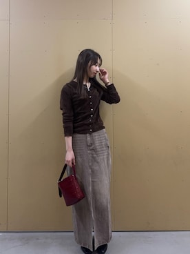 「アイテム（デニムスカート）」を使った、のんさん（レディース・151cm）の秋コーディネート