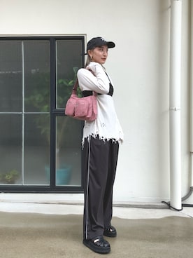 「JEANASIS（ジーナシス）のアイテム（スラックス）」を使った、sawakuwahara30さん（レディース・167cm）の春コーディネート