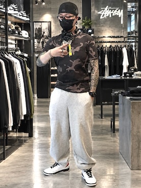「NIKE（ナイキ）のAir Jordan2 OG "Chicago" (2022)（スニーカー、ホワイト系）」を使った、jokerさん（メンズ・170cm）の秋コーディネート