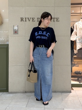 「RIVE DROITE（リヴドロワ）の【Yossshiiii企画/即完売につき再販売/新色追加】R.D.S.CロゴTe（Tシャツ/カットソー、ブルー系）」を使った、Mihoさん（レディース・161cm）の夏コーディネート