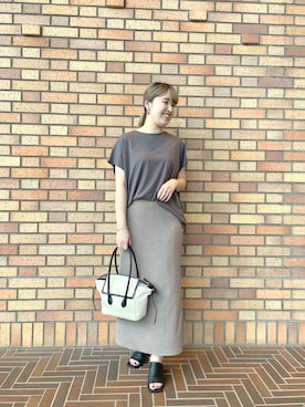 「RIVE DROITE（リヴドロワ）のニュアンスモチーフイヤリング（イヤリング）」を使った、Mihoさん（レディース・161cm）の秋コーディネート