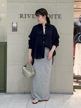「RIVE DROITE（リヴドロワ）の予約【7色展開/日焼け・冷房対策/手洗い可】リネンワイドシャツ（シャツ/ブラウス、ブルー系）」を使った、Mihoさん（レディース・161cm）の夏コーディネート