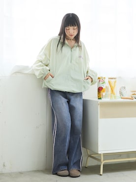 「PILIT（ピリット）のハーフジップ ナイロンプルオーバー（その他トップス、グリーン系）」を使った、PILITさん（レディース・164cm）の春コーディネート