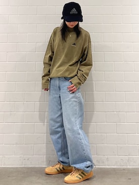 「adidas（アディダス）のadidas EQT グラフィック長袖Tシャツ」を使った、RTさん（レディース・160cm）の秋コーディネート