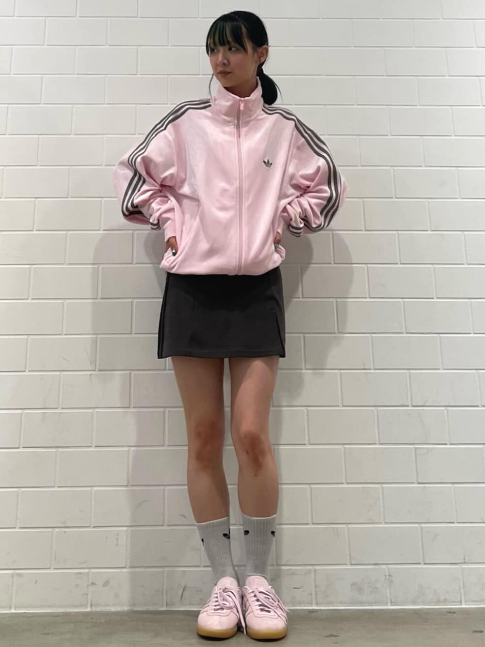 00s adidas ナイロンジャケット　セットアップ　裾絞り　ストリート 00s adidas ナイロンジャケット セットアップ 裾絞り ストリート