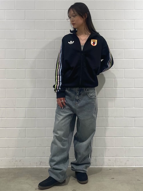 adidas（アディダス） ジーンズ デニム ファイヤーバード トラック