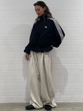 「adidas(アディダス)のアイテム(スウェットパンツ)」を使った、RTさん(レディース・161cm)の秋コーディネート
