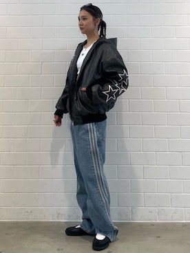 「adidas（アディダス）のファイヤーバード アディカラー デニム ジーンズ ミッドライズ ストレートレッグ / アディダスオリジナルス adidas Originals（デニムパンツ、ブルー系）」を使った、RTさん（レディース・161cm）の夏コーディネート