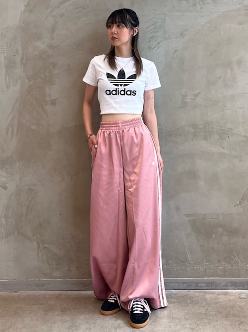 Adidas レースパンツ adidas（アディダス）の「レース トリム スリーストライプス