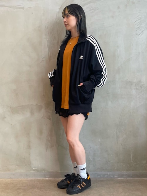 美品 adidas originals レース トリムパンツ M ショーパン adidas】レーストリム ショートパンツ - メルカリ