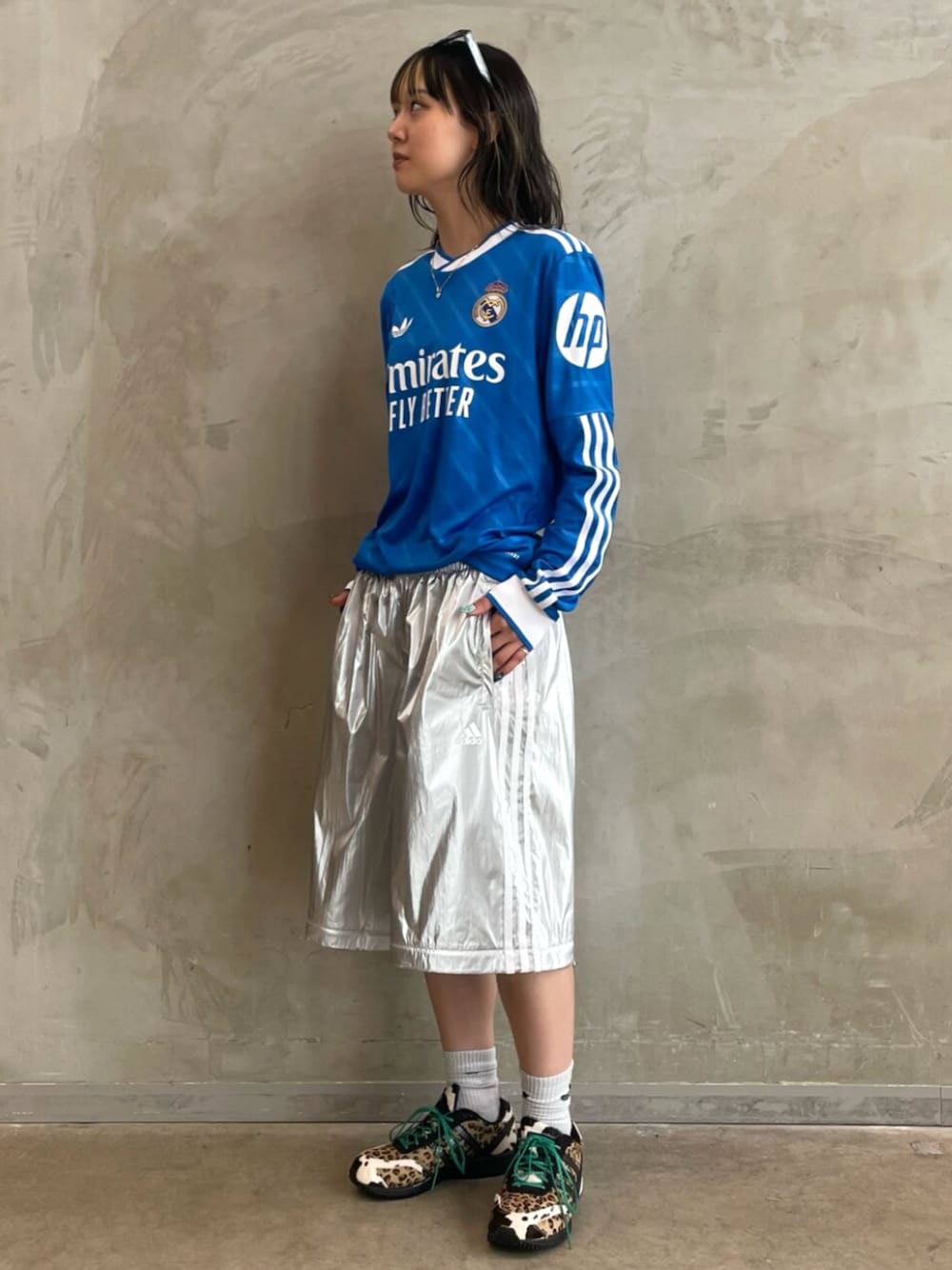 adidas Real Madrid ブラック長袖ウェア Adidas Real Madrid Black Windbreaker Jacket - FutFanatics