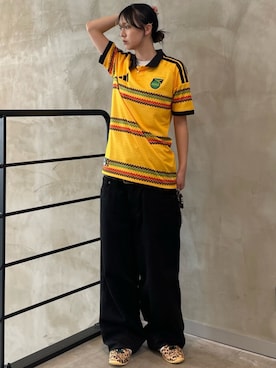 「adidas（アディダス）のジャマイカ代表 26 × ボブ・マーリー ホーム レプリカ ユニフォーム / アディダス adidas（Tシャツ/カットソー、イエロー系）」を使った、RTさん（レディース・160cm）の春コーディネート