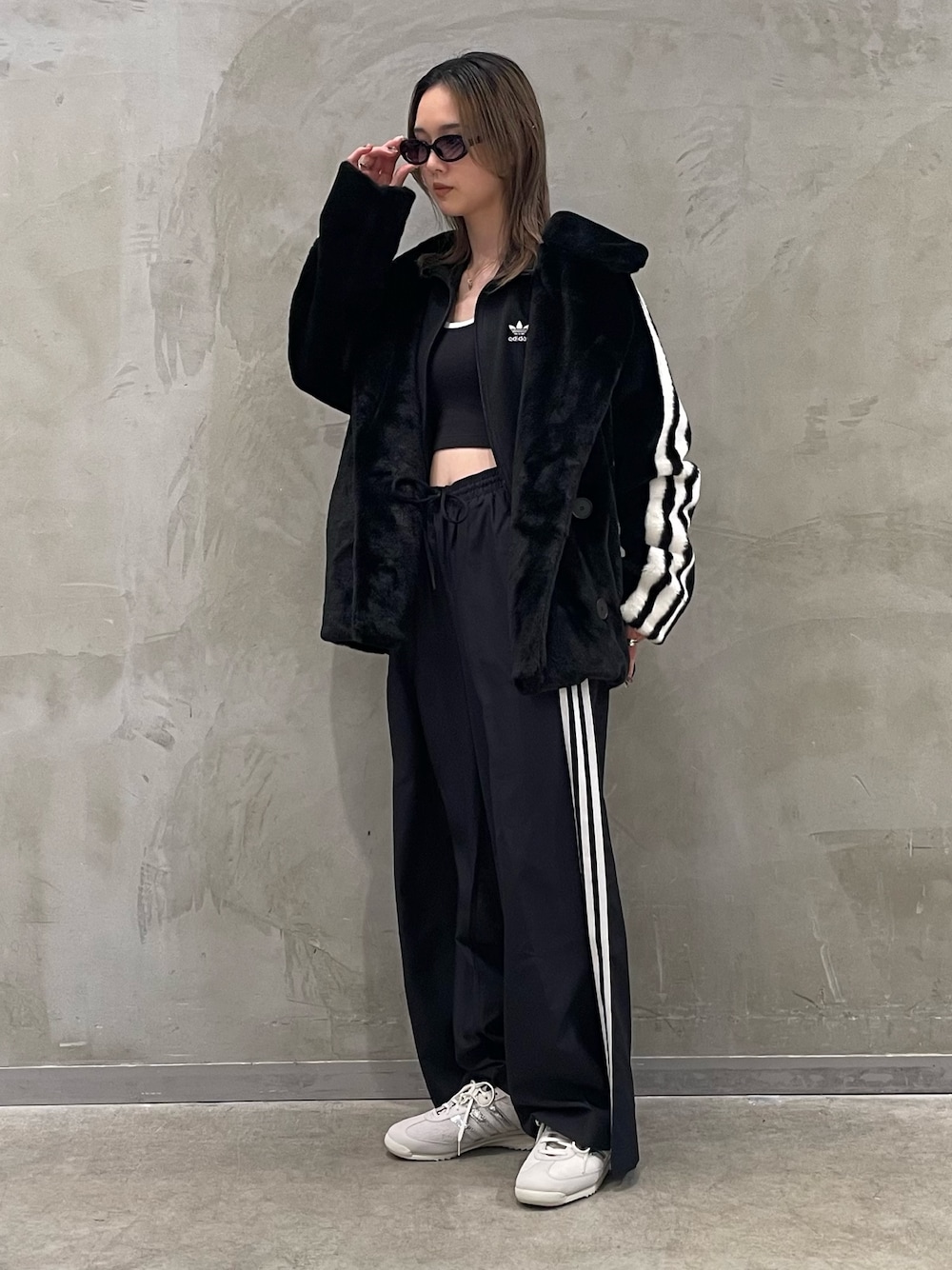 新品 アディダス オリジナルス ブラック ファーコート ジャケット 2XL adidas ファーコート ジャケット ブラック アディダス オリジナルス