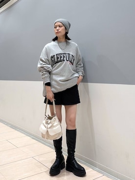 「アイテム（スウェット）」を使った、mikaさん（レディース・163cm・20代）の秋コーディネート