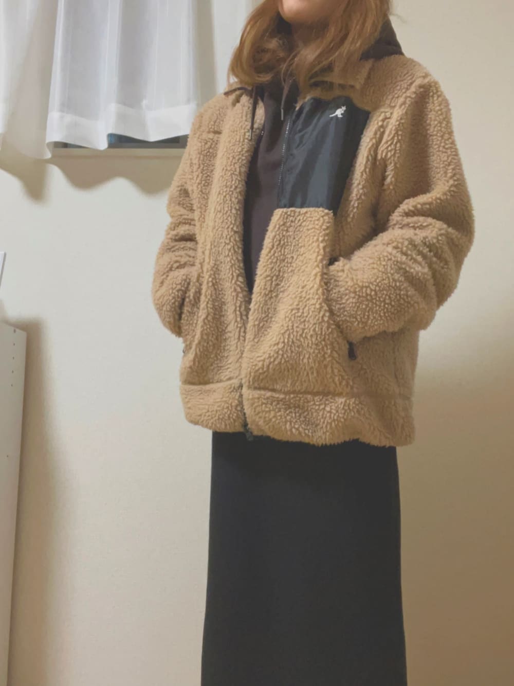「KANGOLの【別注・コラボ】ZIP FIVE×KANGOL シープボアジャケット / フリースジャケット ボアスタンドブルゾン ボアブルゾン【ユニセックス】（ブルゾン、ベージュ系）」を使った、あじしおさん（レディース・151cm）の冬コーディネートの1枚目の写真