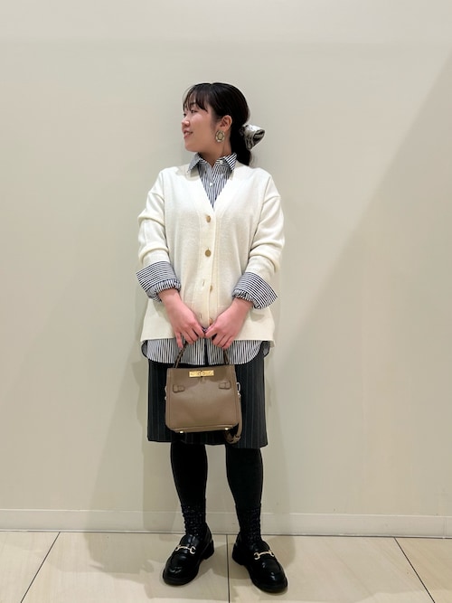 5GノアリスゆったりVネックカーディガン