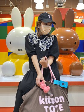 「Guess（ゲス）のアイテム（帽子）」を使った、creamyayanoさん（レディース・159cm）の冬コーディネート