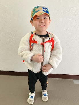 「GU（ジーユー）のアイテム（ブルゾン、ホワイト系）」を使った、りんちゃんのさん（キッズ・100cm）の春コーディネート