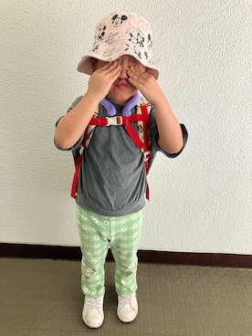 「WIGGLE WIGGLE（ウィグルウィグル）のアイテム（パンツ、グリーン系）」を使った、りんちゃんのさん（キッズ・110cm）の夏コーディネート