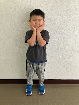 「しまむら（シマムラ）のアイテム（Tシャツ/カットソー、グレー系）」を使った、りんちゃんのさん（キッズ・100cm）の夏コーディネート