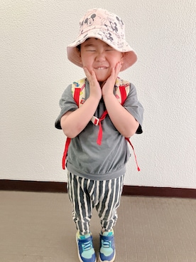 「MARKEY'S（マーキーズ）のアイテム（パンツ、ブラック系）」を使った、りんちゃんのさん（キッズ・100cm）の春コーディネート