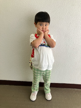 「MARKEY'S（マーキーズ）のアイテム（パンツ、グリーン系）」を使った、りんちゃんのさん（キッズ・110cm）の秋コーディネート