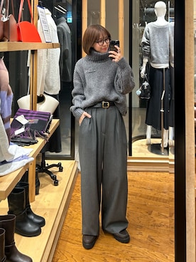 「スラックスパンツ」｜ｍｉｎａｍｉさん（レディース・160cm）の秋コーディネート