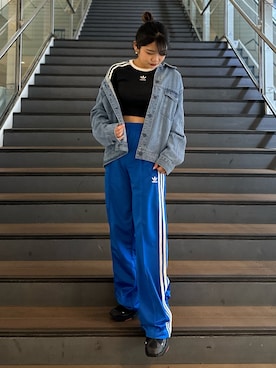 「クセニア・シュナイダー」｜「アイテム（デニムジャケット）」を使った、mikuさん（レディース・153cm）の春コーディネート