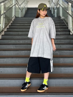 XL】アディダス シーズン 2 メガブレイク ハーフパンツ シルバー ✨新品✨ М】アディダス シーズン 2 メガブレイク ハーフパンツ シルバー
