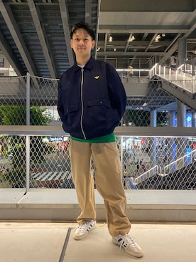 「ベージュパンツ」｜「アイテム（ナイロンジャケット）」を使った、rikuさん（メンズ・170cm）の夏コーディネート