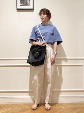 「カラーTシャツ」｜「アイテム（サンダル）」を使った、usamiさん（レディース・167cm）の夏コーディネート