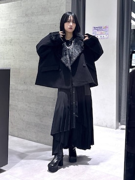 「アイテム（ブローチ/コサージュ）」を使った、ぽんさん（レディース・155cm）の冬コーディネート