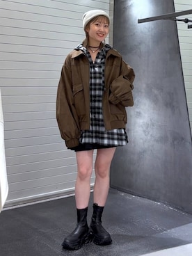 「アイテム（チョーカー）」を使った、みっきぃさん（レディース・155cm）の秋コーディネート