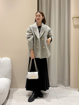 「EMMA　ROUGE VIF（エマルージュヴィフ）のアイテム（ピーコート）」を使った、akaneさん（レディース・166cm）の秋コーディネート